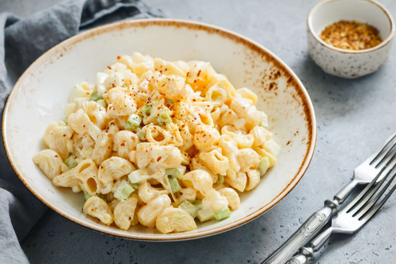 Easy Macaroni Salad with Egg