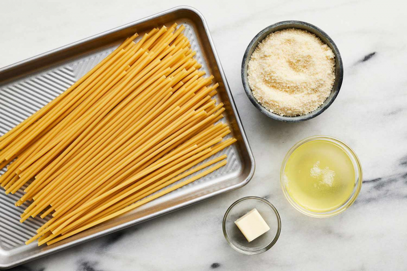 Greek Pastitsio: Baked Pasta With Meat and Béchamel