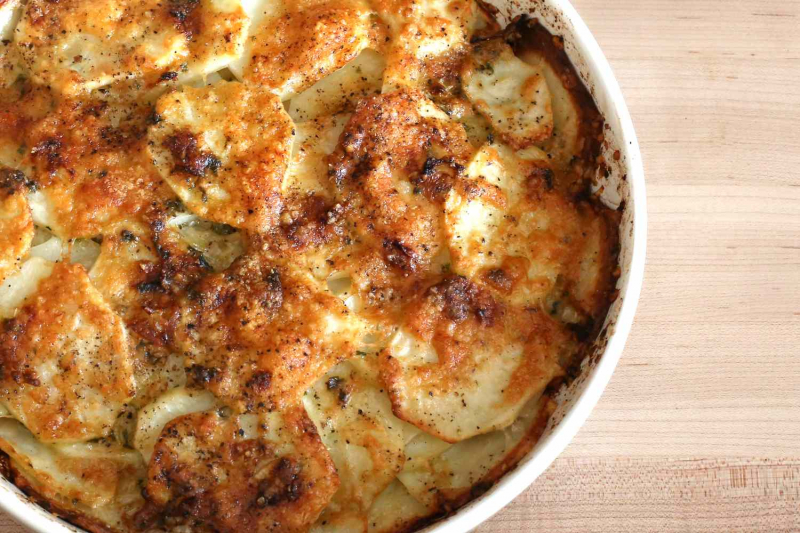 13 Delicious Recipes That Are Heavy on Garlic