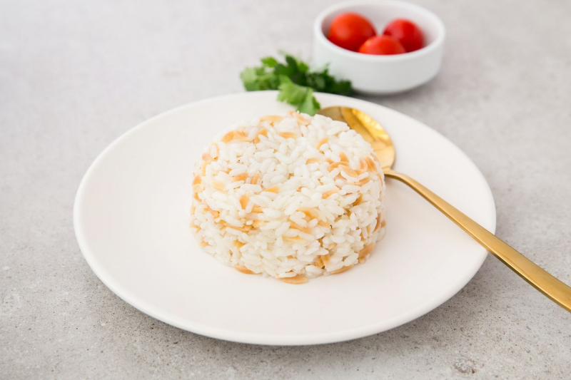 Sehriyeli Pilav: Turkish-Style Rice Pilaf With Orzo