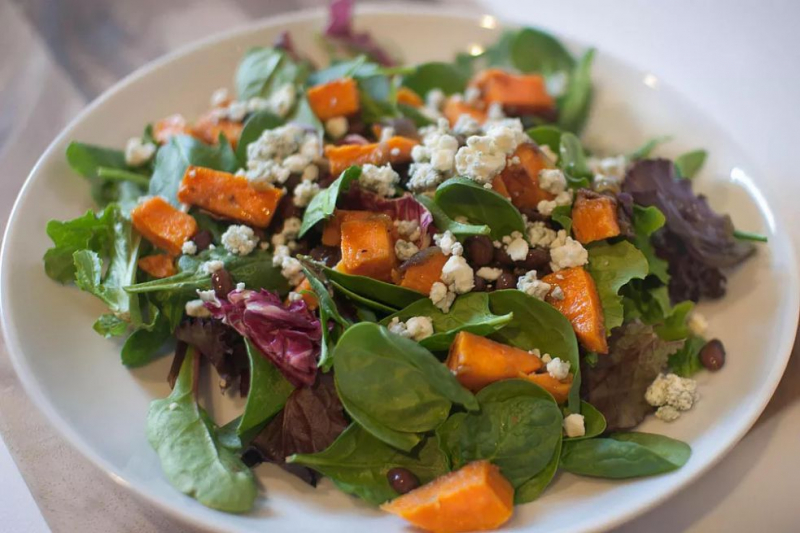 13 Festive Christmas Salads for Your Holiday Dinner