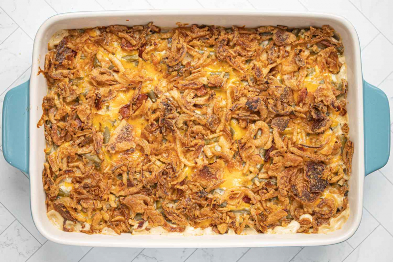 Bacon and Cheddar Green Bean Casserole