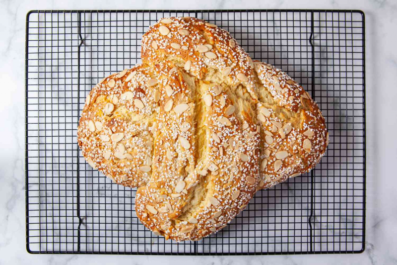 Colomba di Pasqua (Easter Dove Bread)