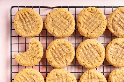 Soft and Chewy Peanut Butter Cookie Recipe