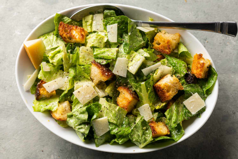 A Smart 0-Ingredient Trick for Better Salads at Home