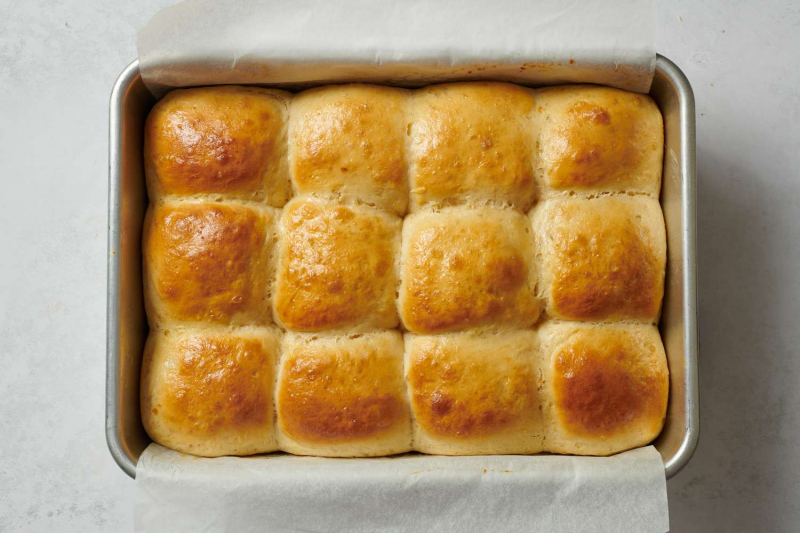 Herb and Parmesan Pull-Apart Rolls