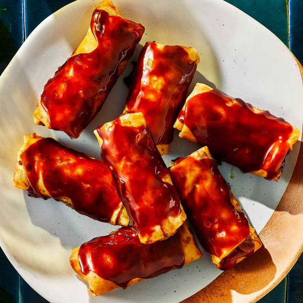 Turon (Banana Lumpia) With Caramel