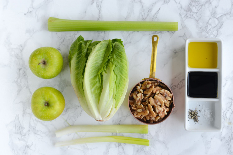 Apple and Walnut Salad